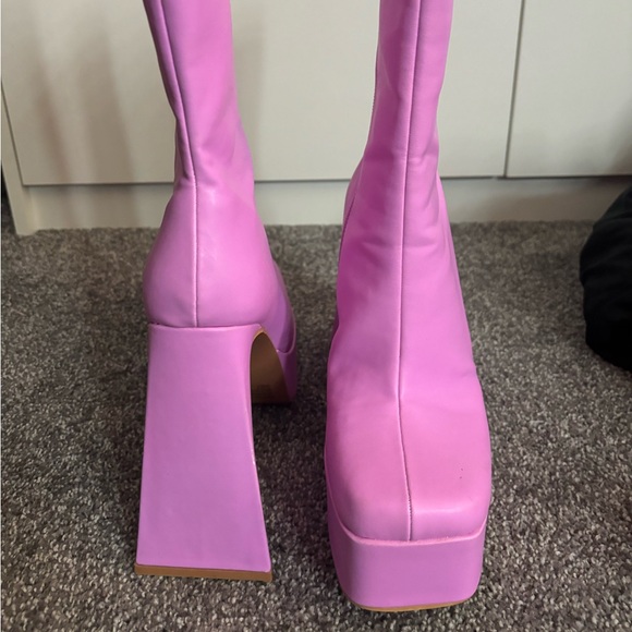 Pink platform boots - Picture 4 of 8